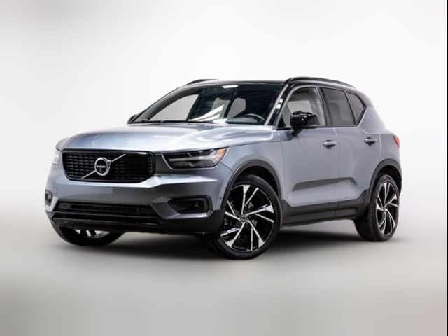 2019 Volvo XC40 R-Design