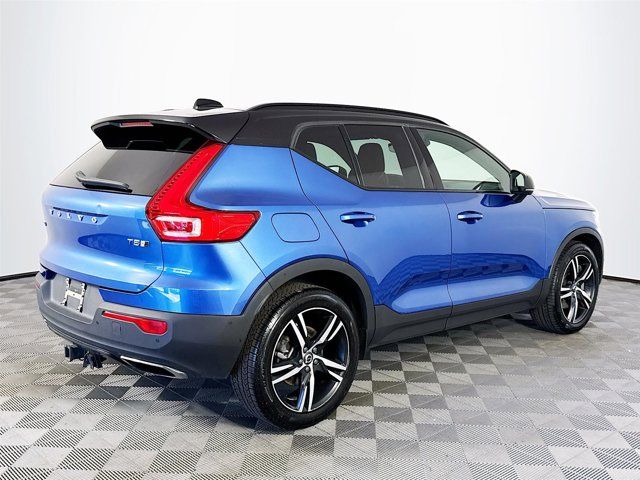 2019 Volvo XC40 R-Design