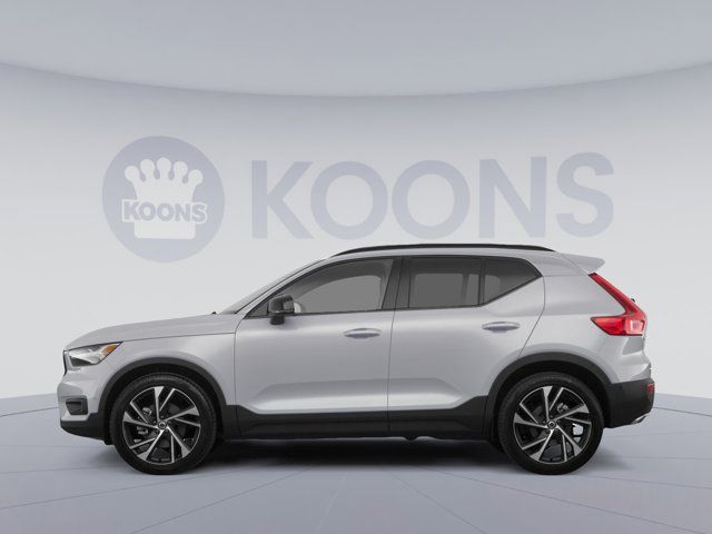 2019 Volvo XC40 R-Design