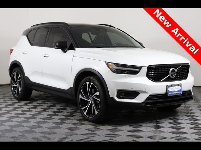 2019 Volvo XC40 R-Design