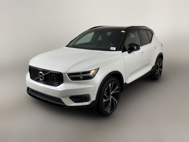 2019 Volvo XC40 R-Design