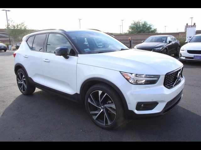 2019 Volvo XC40 R-Design