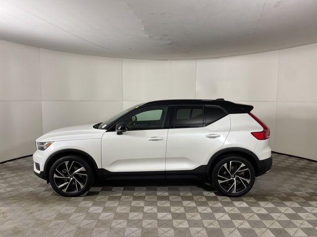 2019 Volvo XC40 R-Design