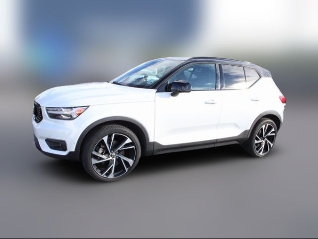 2019 Volvo XC40 R-Design