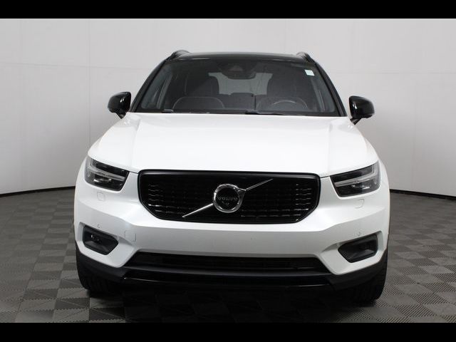 2019 Volvo XC40 R-Design