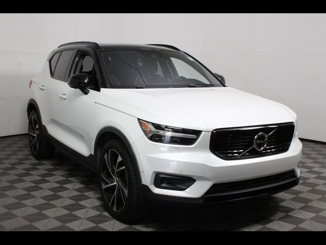 2019 Volvo XC40 R-Design