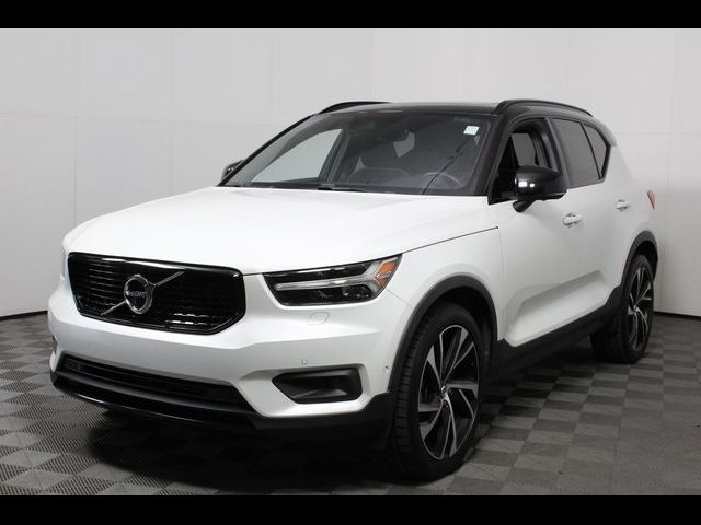 2019 Volvo XC40 R-Design