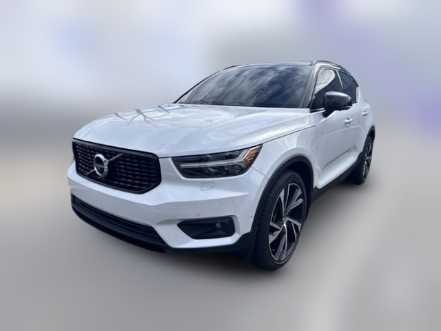 2019 Volvo XC40 R-Design