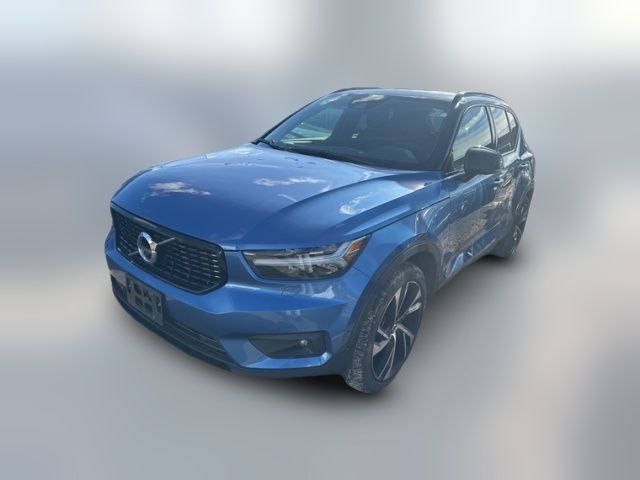 2019 Volvo XC40 R-Design