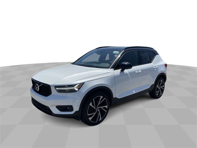 2019 Volvo XC40 R-Design