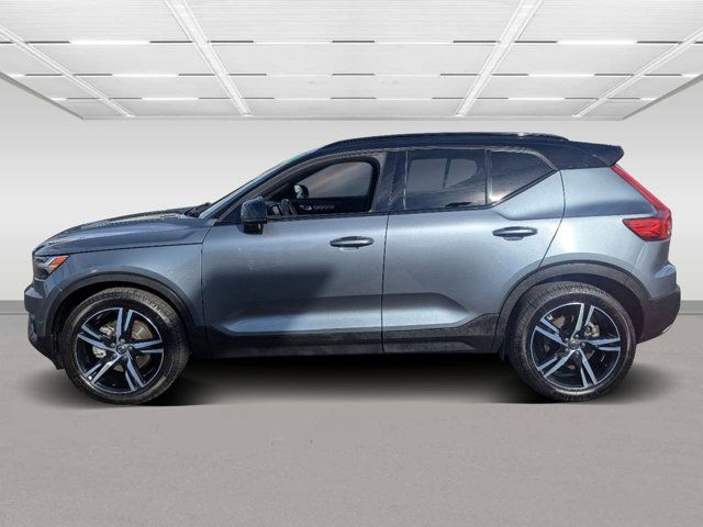 2019 Volvo XC40 R-Design