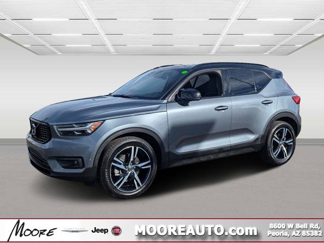 2019 Volvo XC40 R-Design