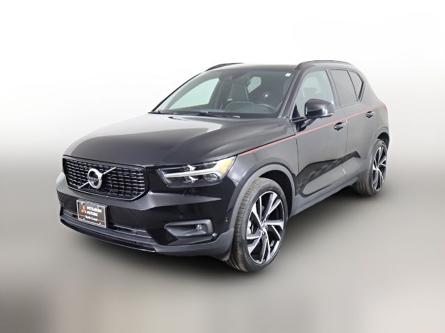 2019 Volvo XC40 R-Design