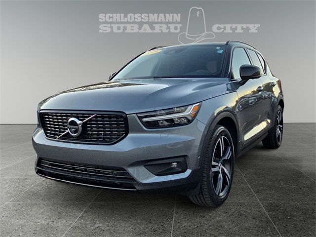 2019 Volvo XC40 R-Design