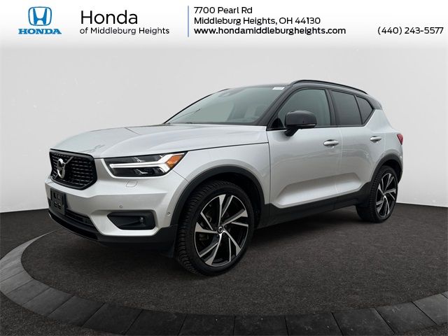 2019 Volvo XC40 R-Design