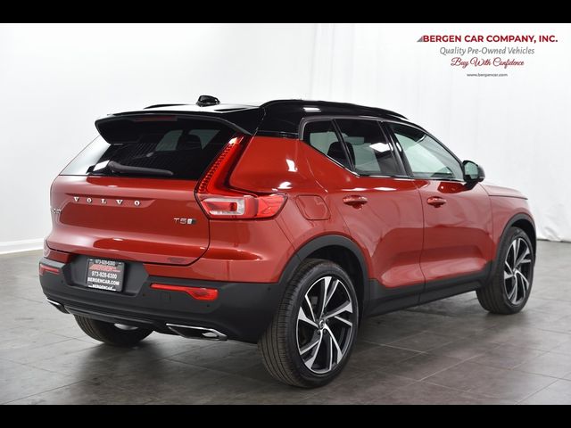 2019 Volvo XC40 R-Design