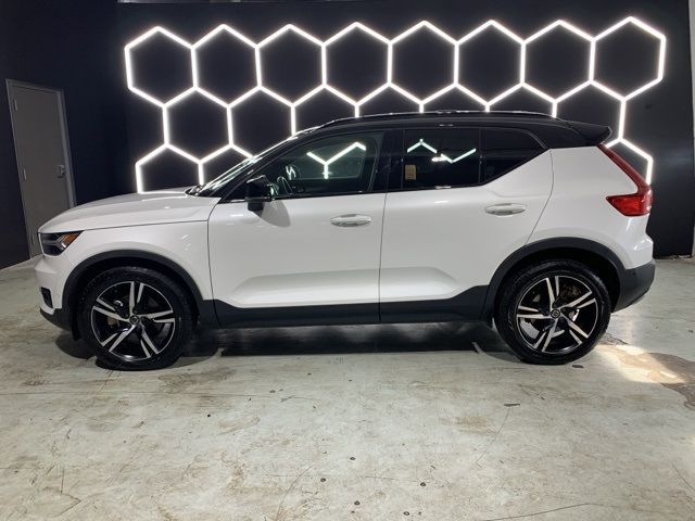 2019 Volvo XC40 R-Design