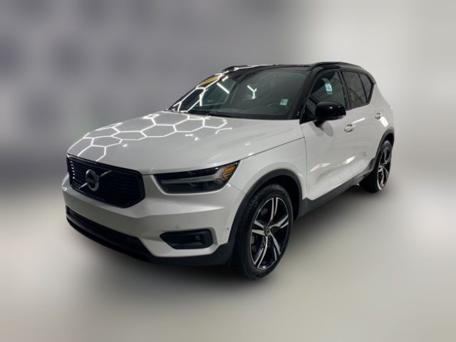 2019 Volvo XC40 R-Design