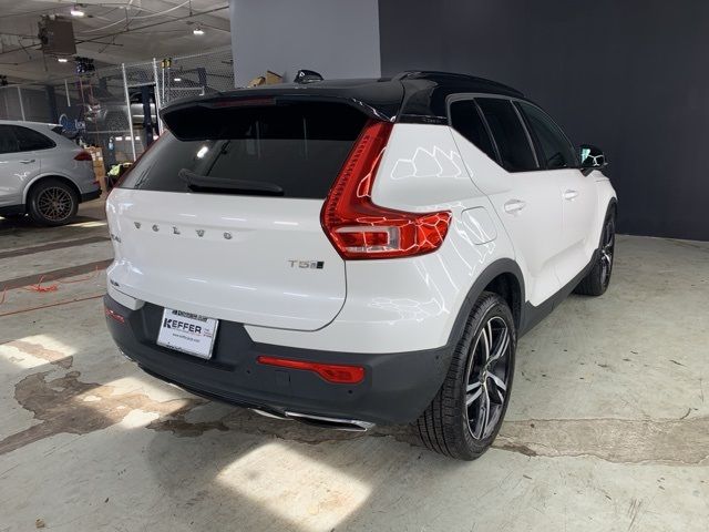 2019 Volvo XC40 R-Design