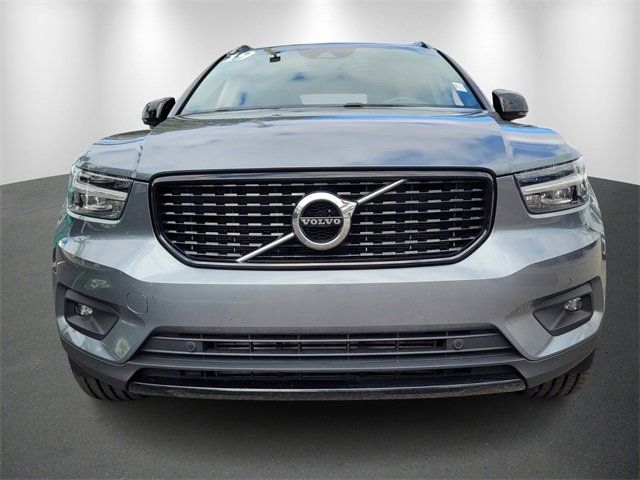 2019 Volvo XC40 R-Design