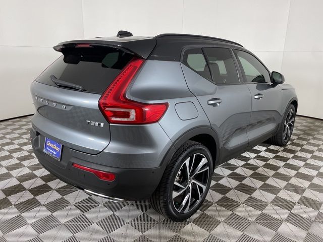 2019 Volvo XC40 R-Design