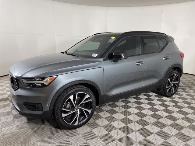 2019 Volvo XC40 R-Design