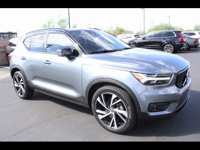 2019 Volvo XC40 R-Design