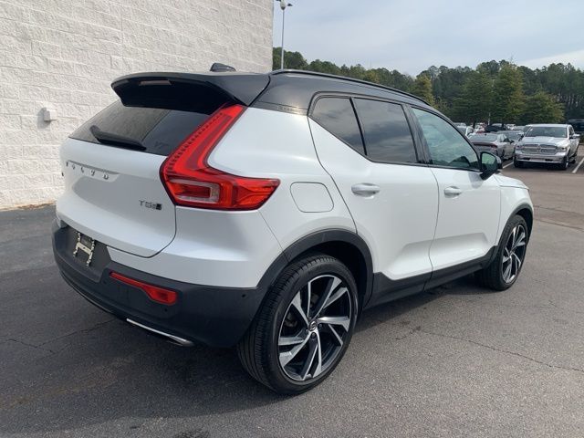 2019 Volvo XC40 R-Design