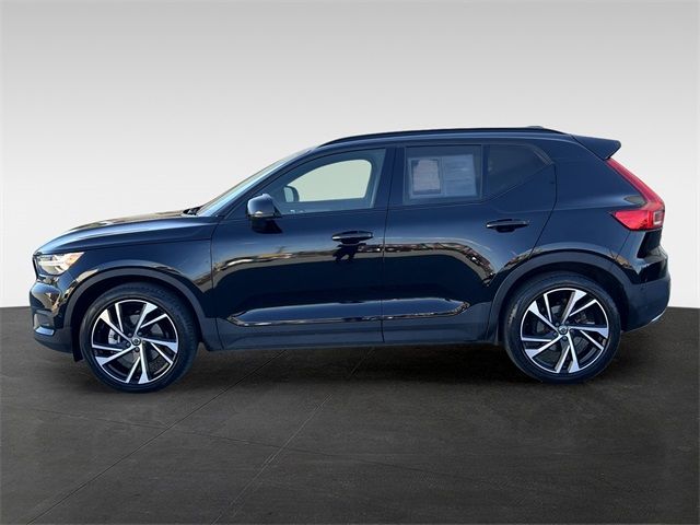 2019 Volvo XC40 R-Design