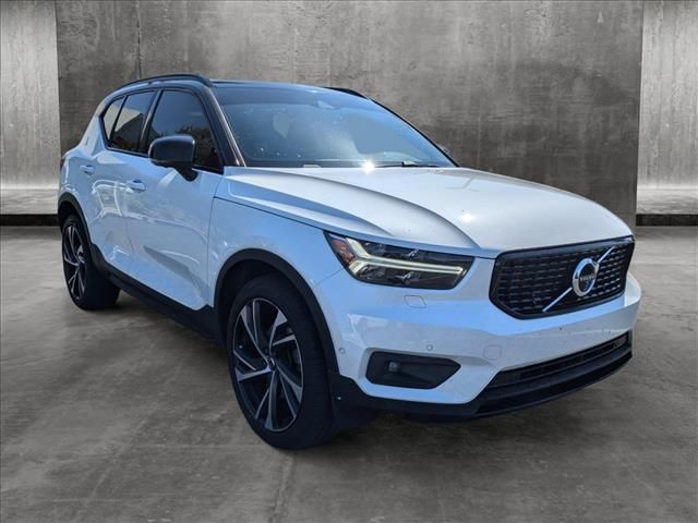 2019 Volvo XC40 R-Design