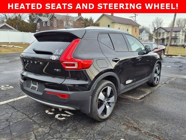 2019 Volvo XC40 Momentum