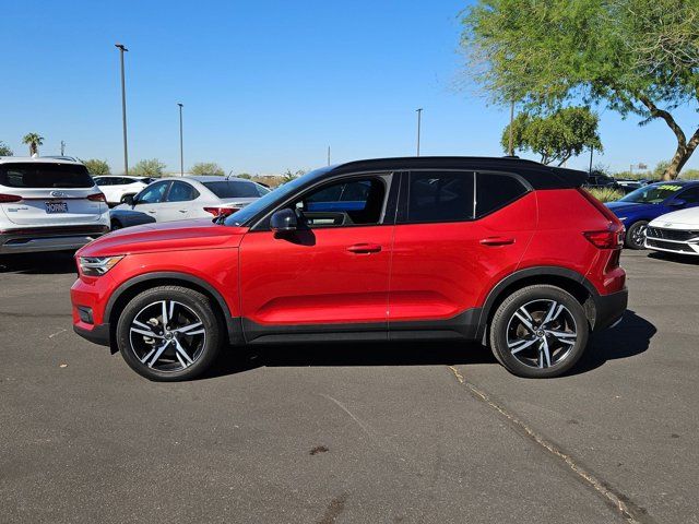 2019 Volvo XC40 R-Design