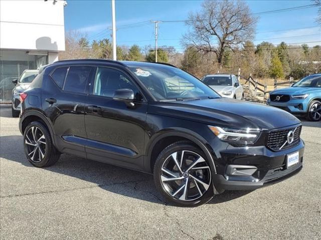 2019 Volvo XC40 R-Design