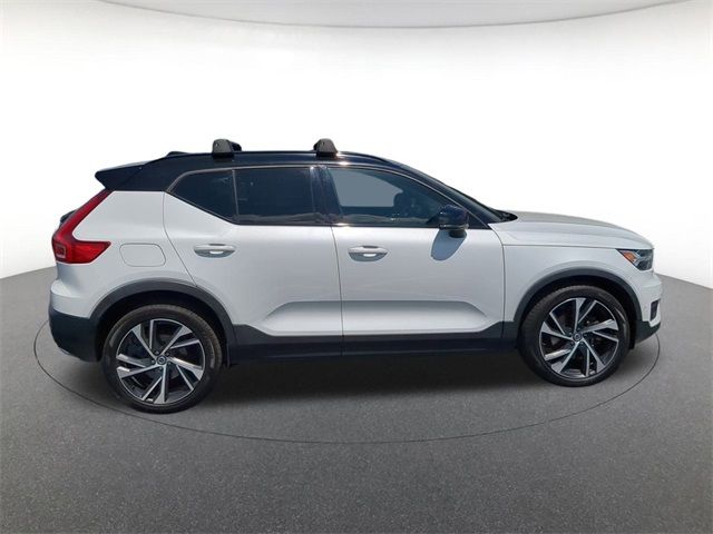 2019 Volvo XC40 R-Design