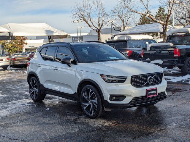 2019 Volvo XC40 R-Design