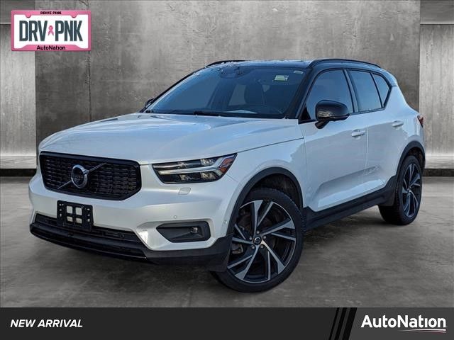 2019 Volvo XC40 R-Design