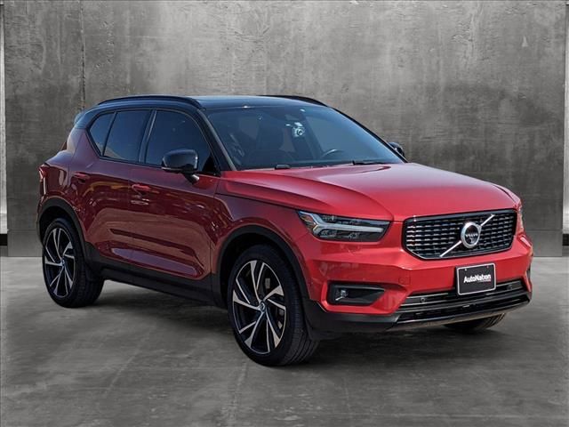 2019 Volvo XC40 R-Design