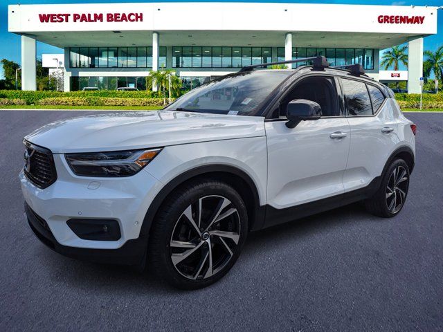 2019 Volvo XC40 R-Design