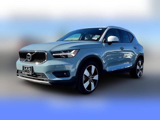 2019 Volvo XC40 R-Design