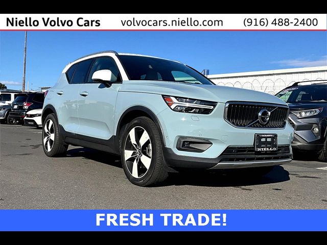 2019 Volvo XC40 R-Design