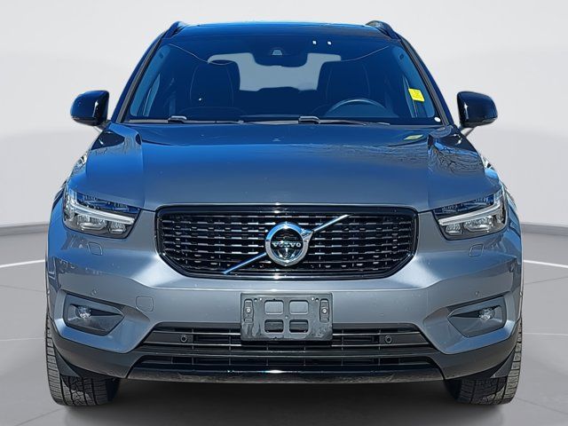 2019 Volvo XC40 R-Design