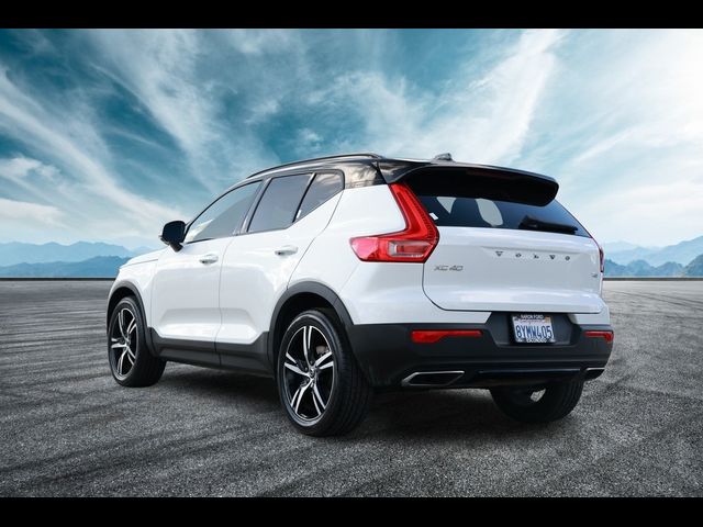 2019 Volvo XC40 R-Design