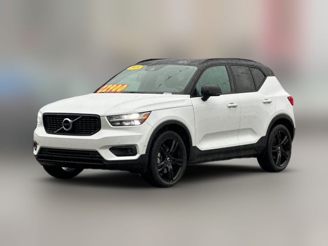 2019 Volvo XC40 R-Design