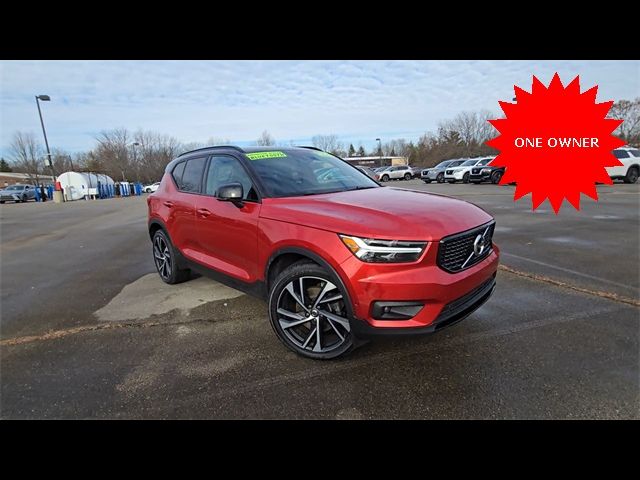 2019 Volvo XC40 R-Design