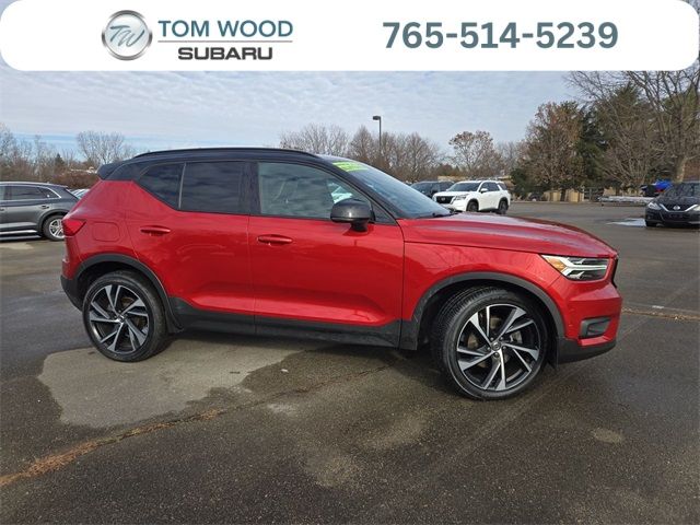 2019 Volvo XC40 R-Design