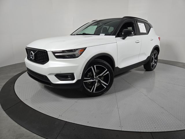 2019 Volvo XC40 R-Design