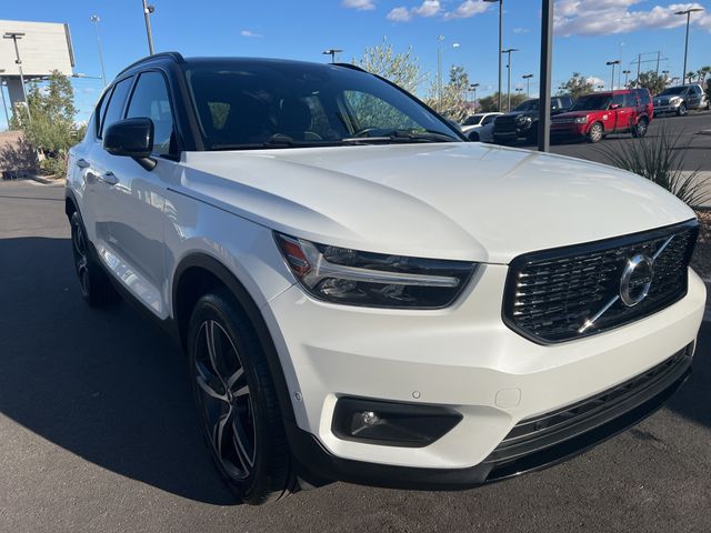 2019 Volvo XC40 R-Design