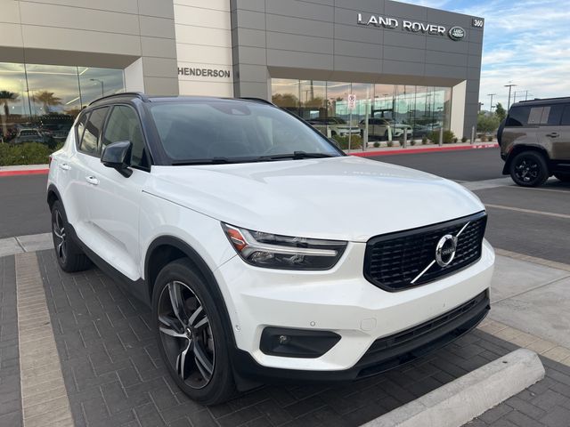 2019 Volvo XC40 R-Design