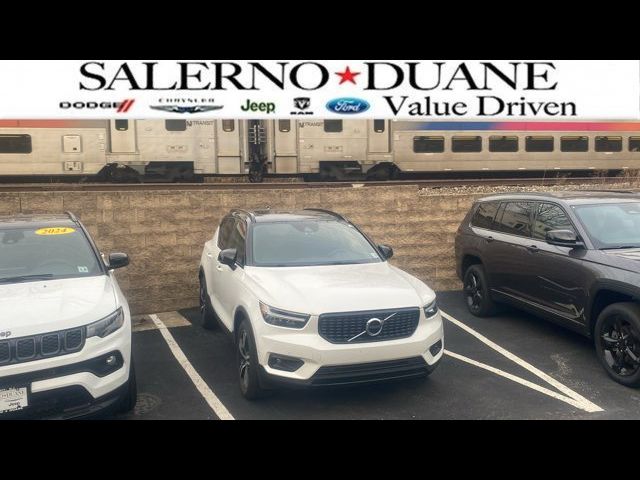 2019 Volvo XC40 R-Design