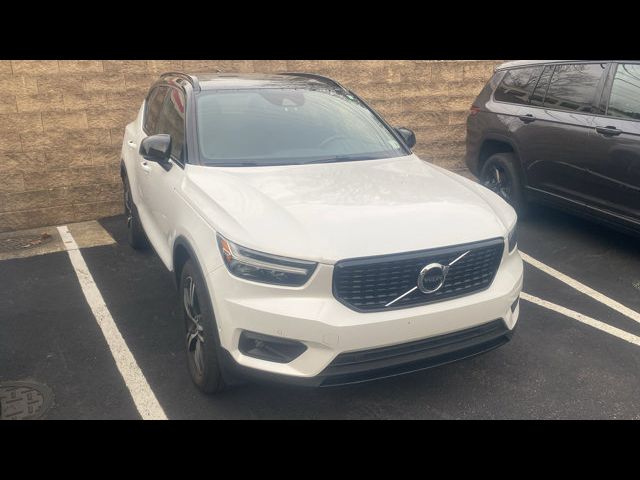 2019 Volvo XC40 R-Design